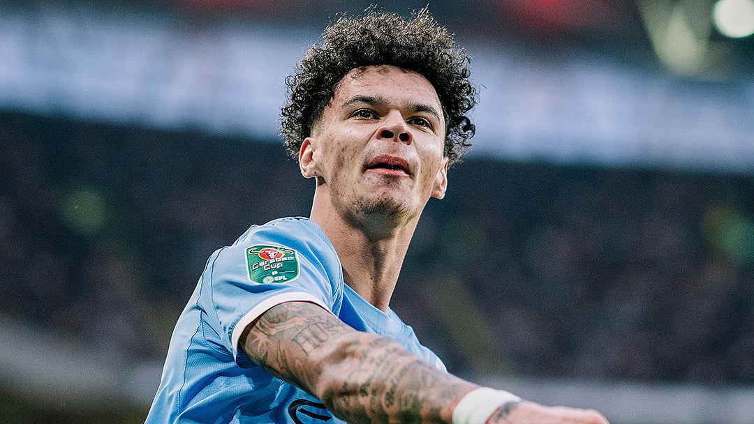 ManCity/X : Nico OReilly celebrates after scoring against Arsenal in EFL Cup 2025-26 Final at Wembley Stadium. 