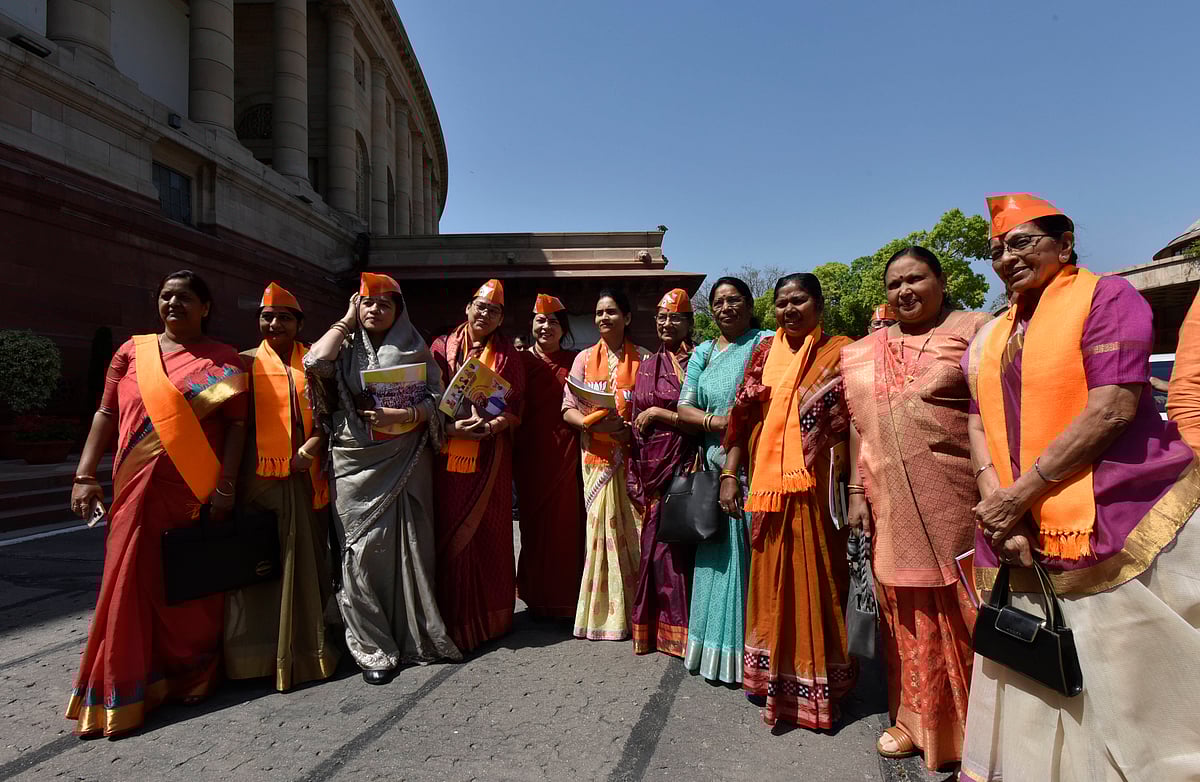 IMAGO / Hindustan Times : The move for implementation of the Women’s Reservations Act-2023 raises many questions: Caste enumeration, horizontal reservation and its timing that coincides with the upcoming assembly elections in four states and one UT
