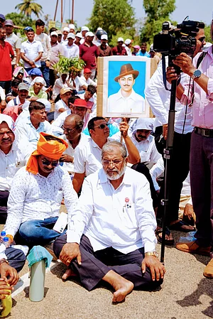 Dinesh Parab : Thousands of farmers, their stories differing in detail but united in anguish, had gathered to block the Mumbai-Goa highway, a major artery that usually carries the regions famed harvests to markets across the country