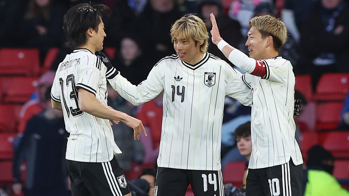| Photo: AP/Scott Heppell : Japan's Junya Ito, centre, celebrates with Japan's Keito Nakamura, left, and Japan's Ritsu Doan after scoring his side's opening goal during the international friendly soccer match between Scotland and Japan in Glasgow, Scotland, Saturday, March 28, 2026.