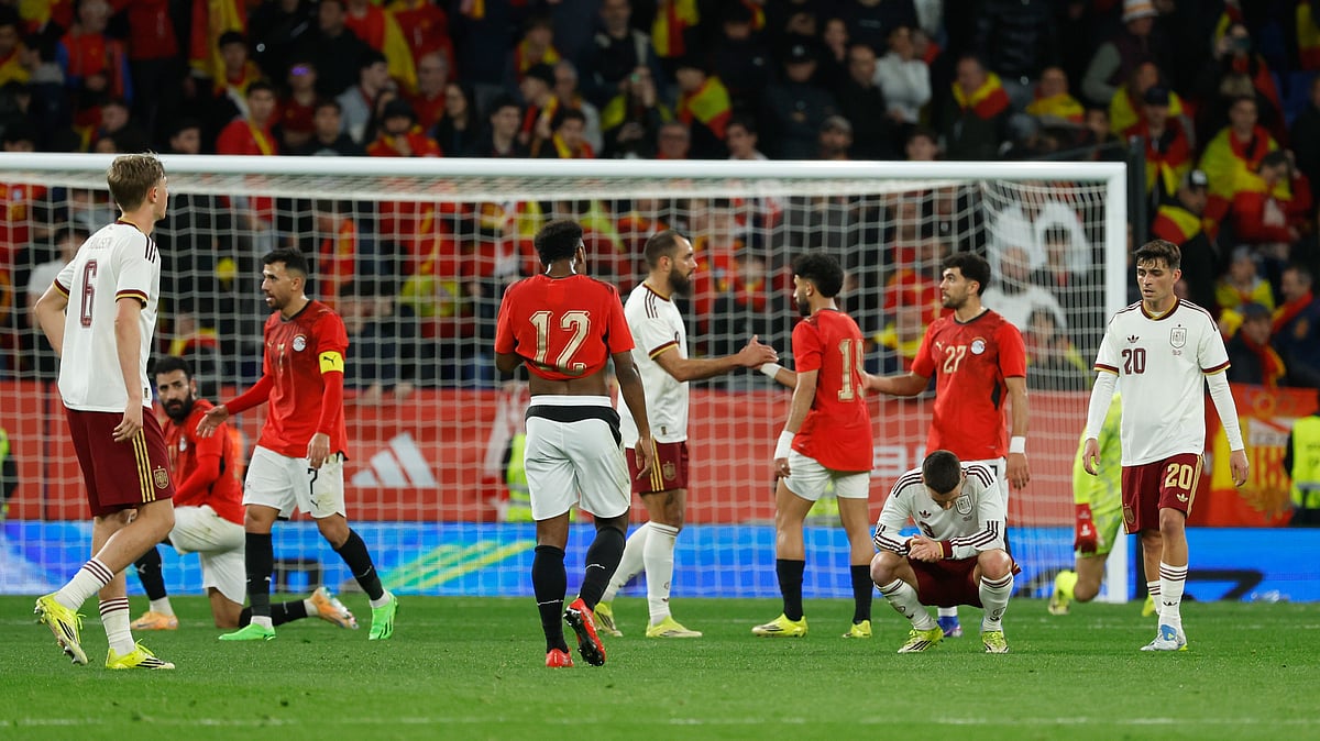 | Photo: AP/Joan Monfort : Spains and Egypt players react at the end of the international friendly soccer match between Spain and Egypt in Barcelona, Spain, Tuesday, March 31, 2026. 