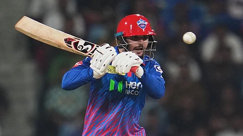 AP Photo/Manish Swarup : Delhi Capitals Sameer Rizvi plays a shot during the Indian Premier League cricket match between Lucknow Super Giants and Delhi Capitals in Lucknow, India, Wednesday, April 1, 2026.