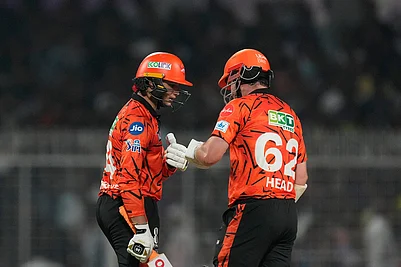 | Photo: AP/Bikas Das : Sunrisers Hyderabads Travis Head, right, and Sunrisers Hyderabads Abhishek Sharma celebrate scoring runs during the Indian Premier League cricket match between Kolkata Knight Riders and Sunrisers Hyderabad in Kolkata, India.