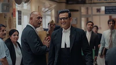 Netflix : A still from ‘Maamla Legal Hai: Season 2’