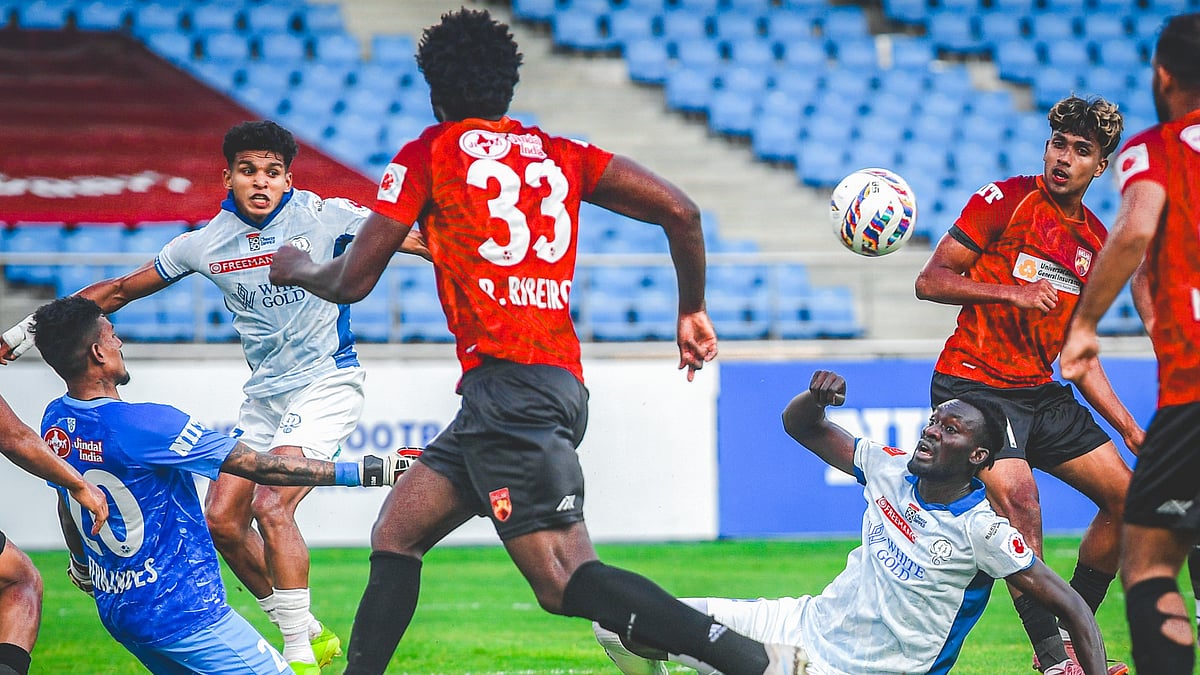 Photo: X/Indian Super League : Action from the first half of the Indian Super League 2025-26 game between Sporting Delhi and Kerala Blasters.