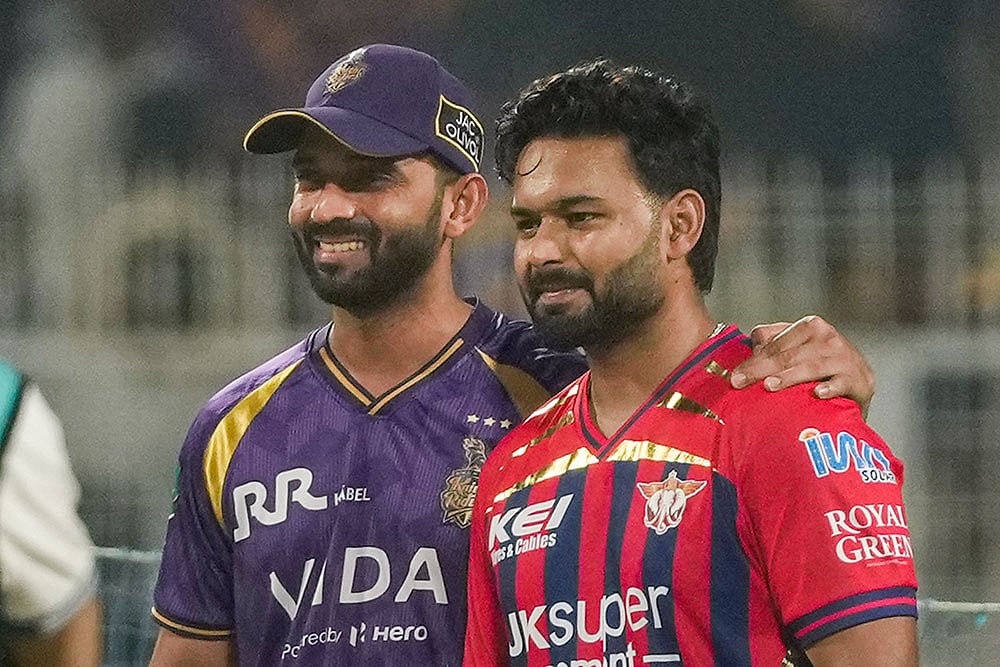 | Photo: PTI/Manvender Vashist Lav : Lucknow Super Giants captain Rishabh Pant, right, and Kolkata Knight Riders captain Ajinkya Rahane during toss ahead of an Indian Premier League (IPL) 2026 T20 cricket match between Lucknow Super Giants and Kolkata Knight Riders, at Eden Gardens, in Kolkata.