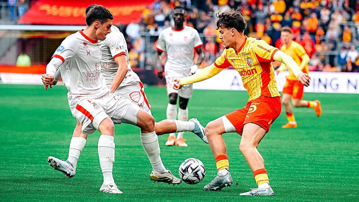 | Photo: X/RCLens : Lens players in action during the friendly match against Rouen on April 11, 2026.