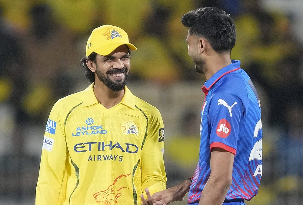 | Photo: PTI/R Senthilkumar : Chennai Super Kings captain Ruturaj Gaikwad, left, and Delhi Capitals captain Axar Patel during the toss before an Indian Premier League (IPL) 2026 T20 cricket match between Chennai Super Kings and Delhi Capitals, in Chennai, Tamil Nadu.