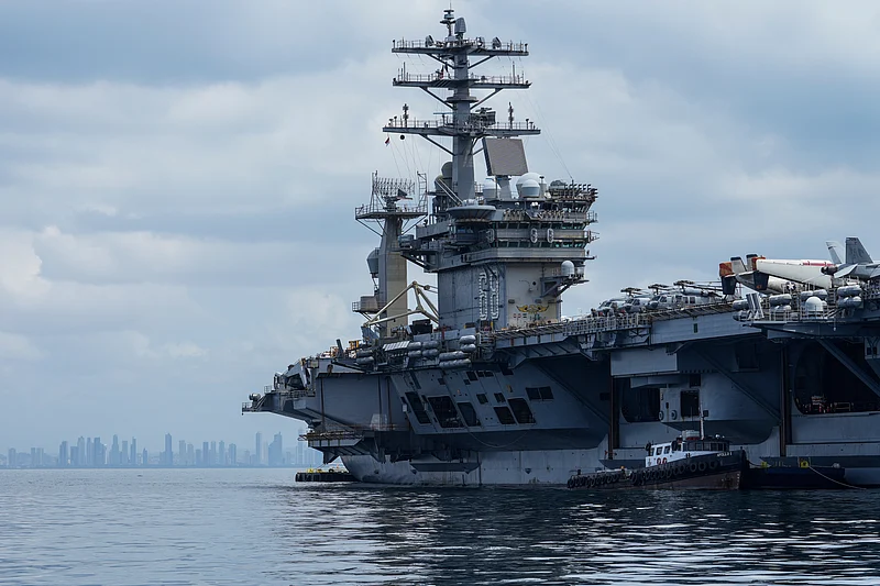 Matias Delacroix : US Warships In The Strait: Turning Point Or Tactical Signal?