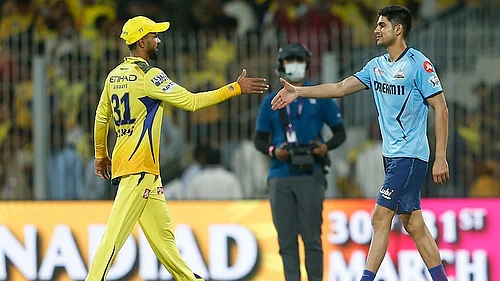 | Photo: AP/R. Parthibhan : File photo of Gujarat Titans and Chennai Super Kings captains Shubman Gill (right) and Ruturaj Gaikwad.