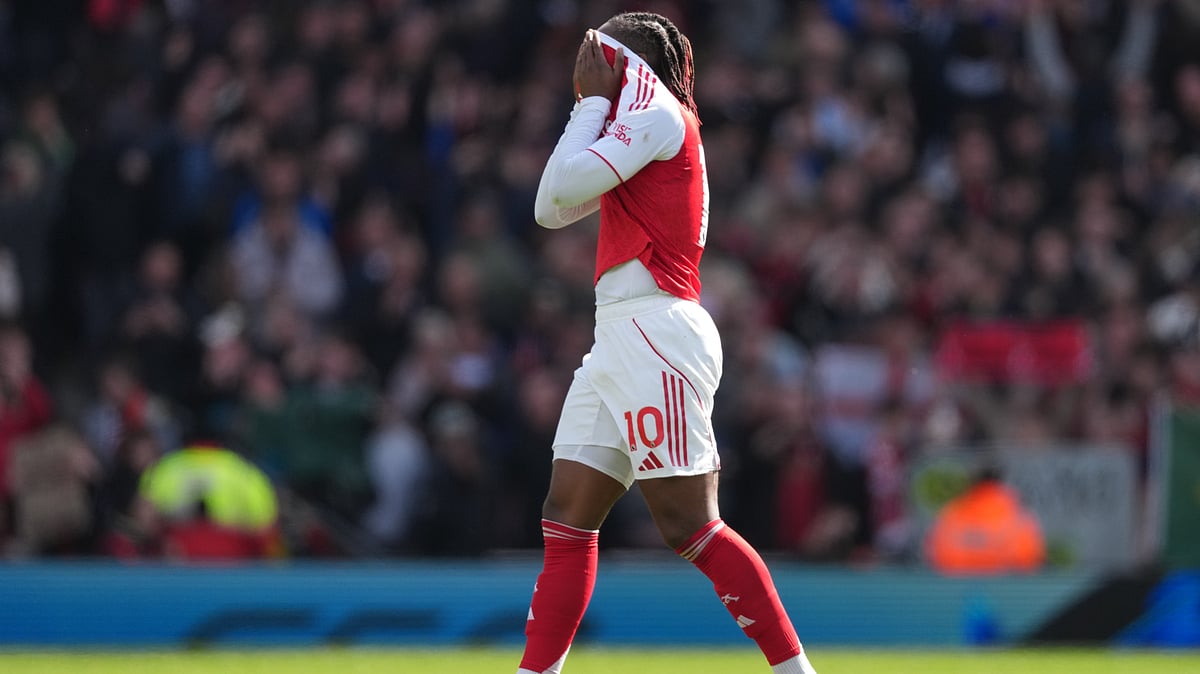 | Photo: AP/Dave Shopland : Arsenal's Eberechi Eze reacts after after the Premier League soccer match between Arsenal and Bournemouth in London, England Saturday, April 11, 2026. 