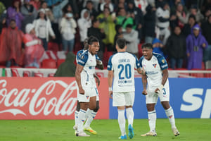 | Photo: AP/Dolores Ochoa : Jose Quintero of Ecuador's Liga Deportiva Universitaria, left, celebrates scoring his side's second goal against Brazil's Mirassol during a Copa Libertadores Group G soccer match in Quito, Ecuador.