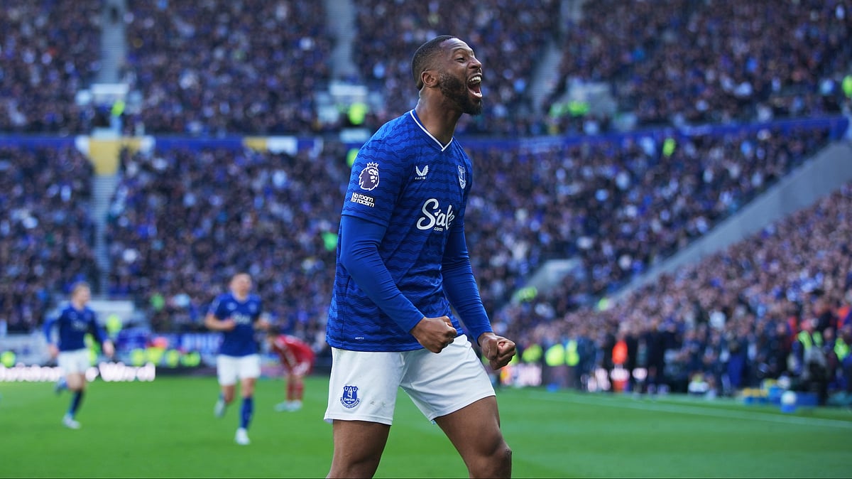 | Photo: AP/Ian Hodgson : Evertons Beto celebrates scoring his sides first goal during the English Premier League soccer match between Everton and Liverpool in Liverpool, England, Sunday, April 19, 2026. 