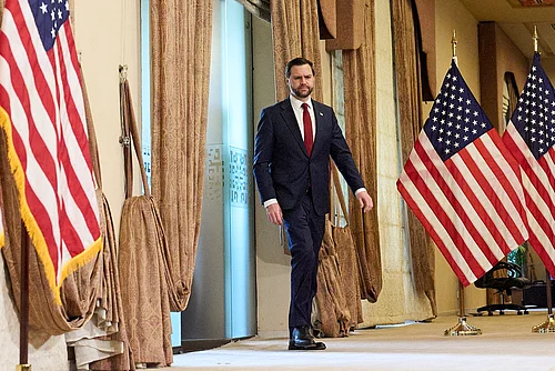 Jacquelyn Martin : Vice President JD Vance arrives to speak at a news conference after meeting with representatives from Pakistan and Iran, Sunday,