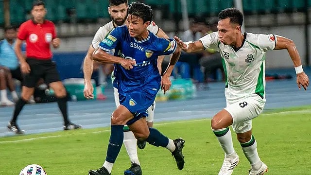 | Photo: Instagram/chennaiyinfc : Chennaiyin FC and Mohammedan SC players fight for the ball during their Indian Super League match on April 21, 2026.