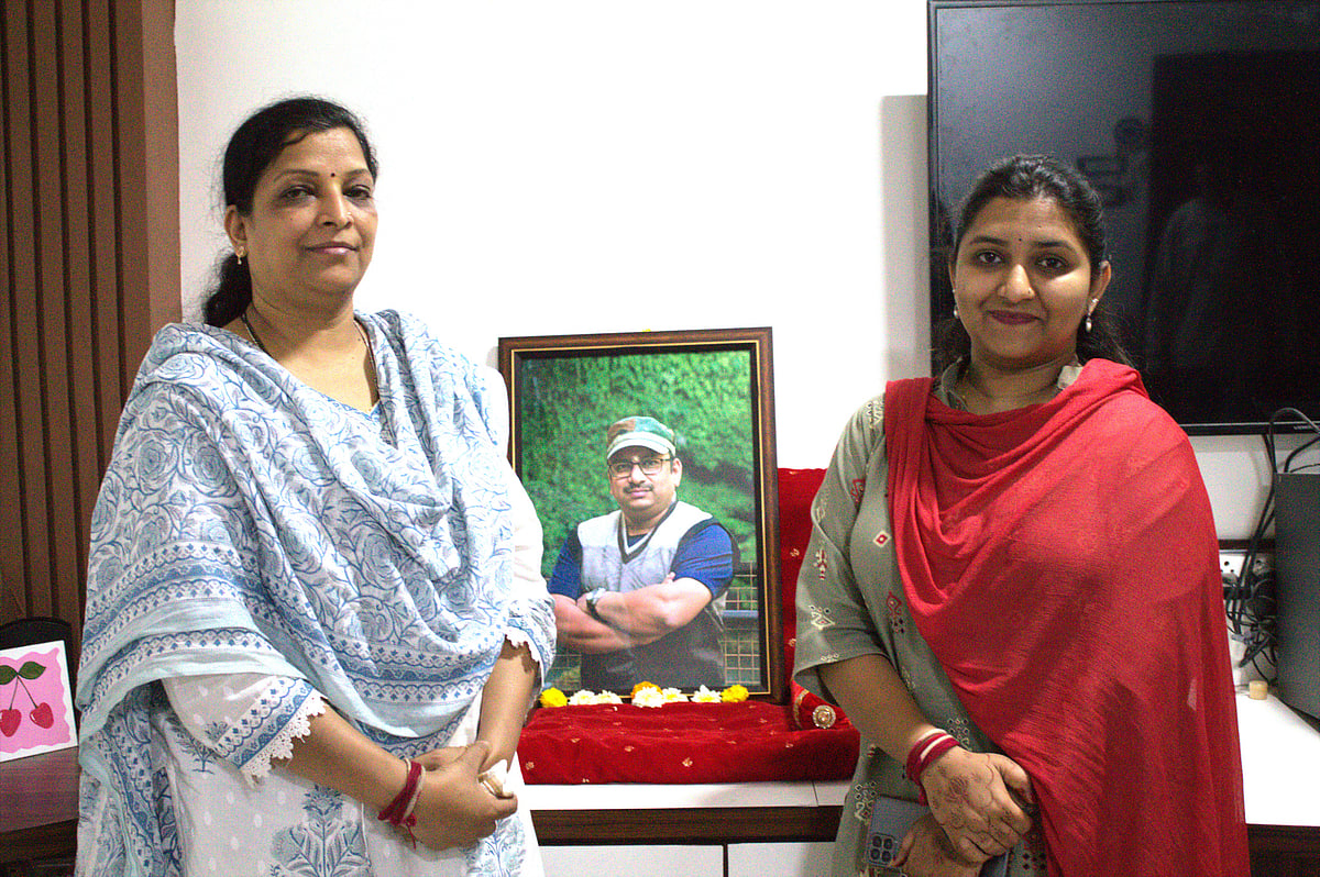 Family of Santosh Jagdale