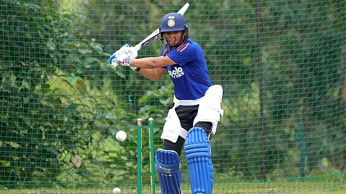 Photo: X/BCCI Women : Harmanpreet Kaur trains ahead of the third womens T20I between India and South Africa in Johannesburg.