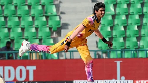 GEOSuper : Ali Raza Scripts History With Hat-Trick In Karachi Kings Vs Peshawar Zalmi PSL 2026 Clash