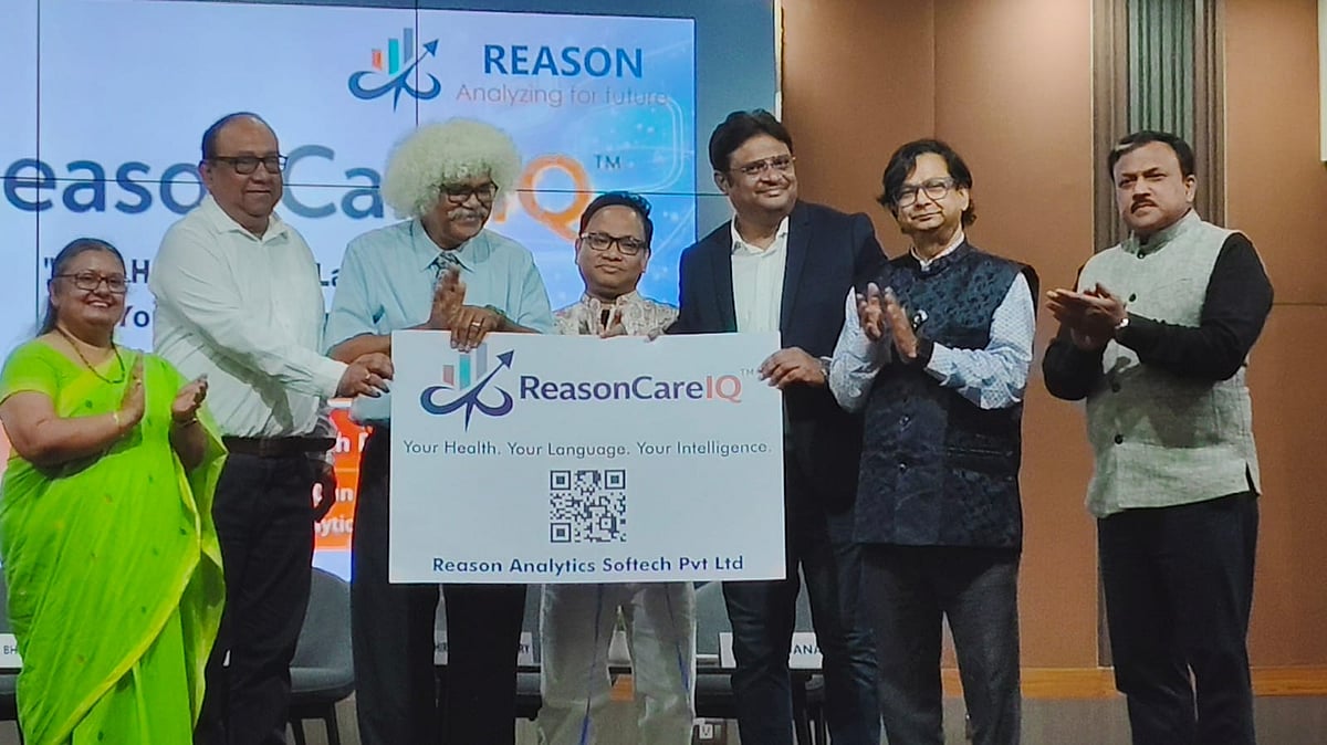 Mr. Manjit Nayak, Director STPI-KOLKATA, Mr Debasish Sen IAS,  Mr. Biplab Jana, Founder and CEO of Reason Analytics Softech, Geriatrician Dr. Dhiresh Kr. Choudhury,  eminent cardio thoracic surgeon Dr. Bhabotosh Biswas, Mr. Somnath Chatterjee, industry specialist and Ina Bose Director, Reason Analytics