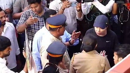 Photo: PTI / X : A complaint has been filed against a woman who berated Maharashtra minister Girish Mahajan for a traffic jam caused by a BJP rally in Mumbai over the women’s reservation bill, police said on Friday.