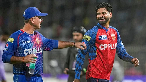 | Photo: PTI/Manvender Vashist Lav : Punjab Kings captain Shreyas Iyer, right, with headcoach Ricky Ponting ahead of an Indian Premier League (IPL) 2026 cricket match between Kolkata Knight Riders and Punjab Kings at Eden Gardens, in Kolkata.