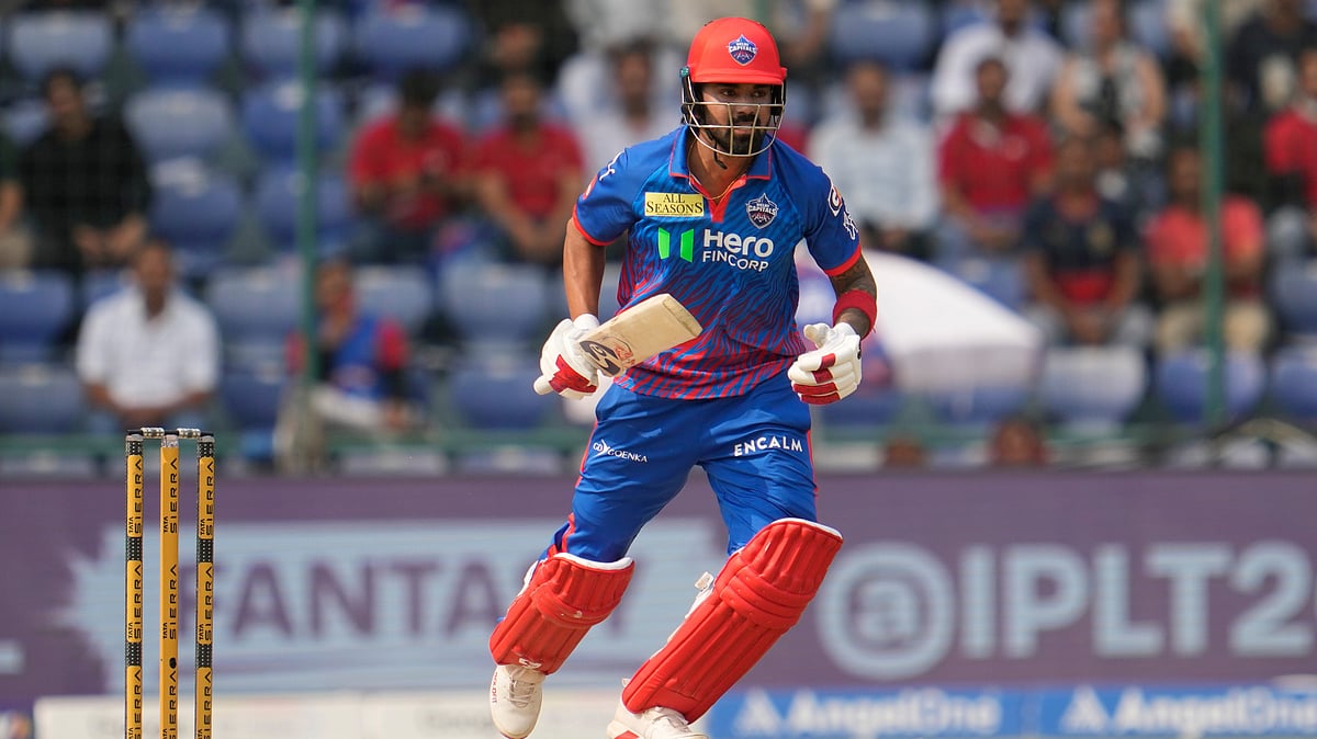 (AP Photo/Manish Swarup) : Delhi Capitals KL Rahul run between the wickets to score during the Indian Premier League cricket match between Delhi Capitals and Punjab Kings in Delhi, India, Saturday, April 25, 2026.