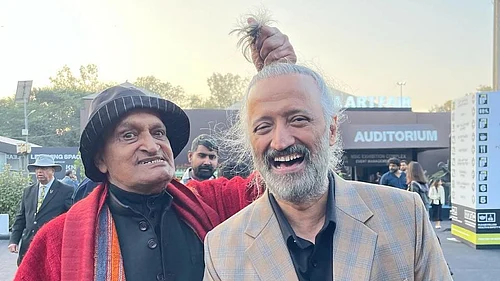 Photo: Samar Jodha : Raghu Rai (left) with Samar Jodha (right)