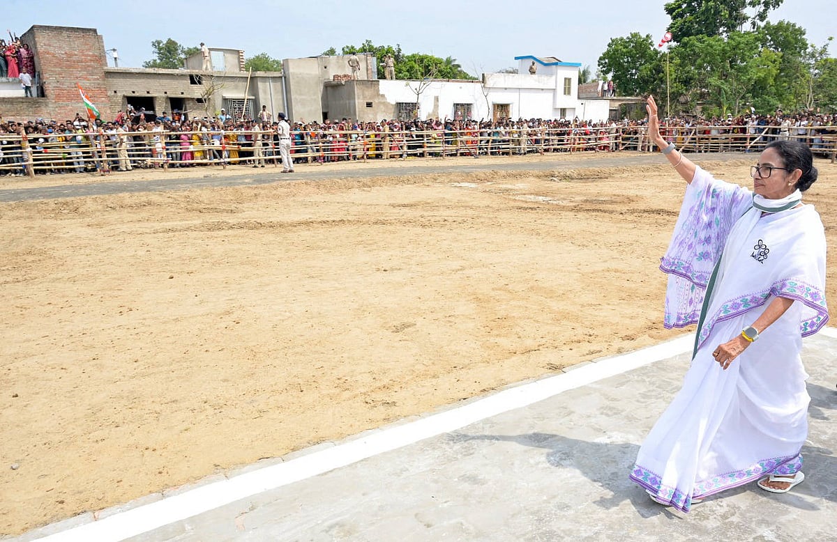 PTI : Kolkata Port Voter Decline After SIR Raises Concerns for TMC Bastion