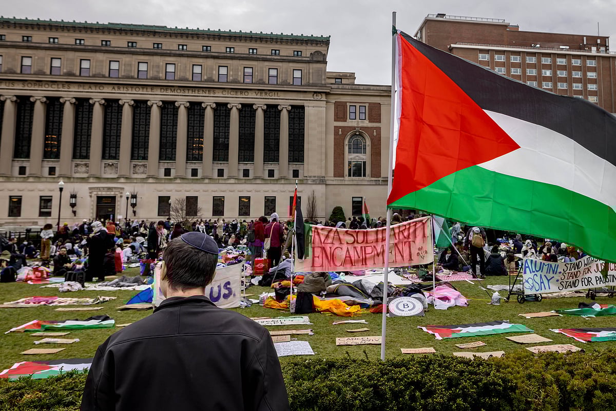 Source: IMAGO / Anadolu Agency : APRIL 19, 2024: A view of the banners and Palestinian flags as Pro-Palestinian student protesters resume demonstrations on Friday at Columbia University on the third day of Gaza Solidarity Encampment after mass arrests by New York Police Department in New York, United States on April 19, 2024.
