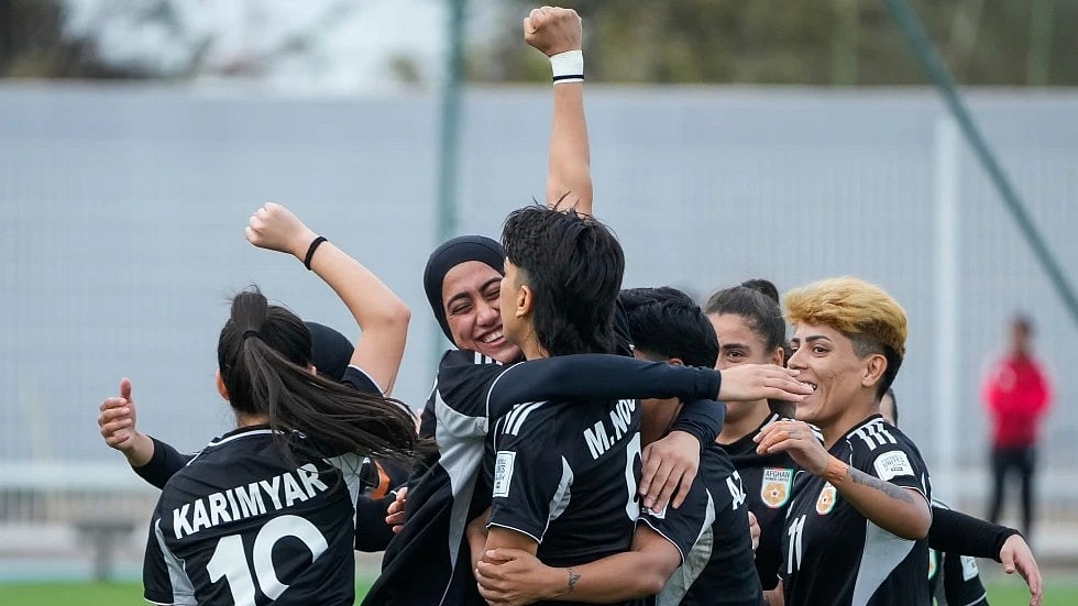 AP/File : File photo of the Afghanistan women's football team