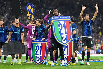 | Photo: AP/Luca Bruno : Inter players celebrate the victory of their 21st championship after a Serie A soccer match between Inter Milan and Parma, in Milan, Italy.