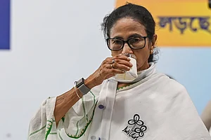 Early Bengal Trends Hint at Chinks in TMC Armour, But Verdict Is Far From Settled