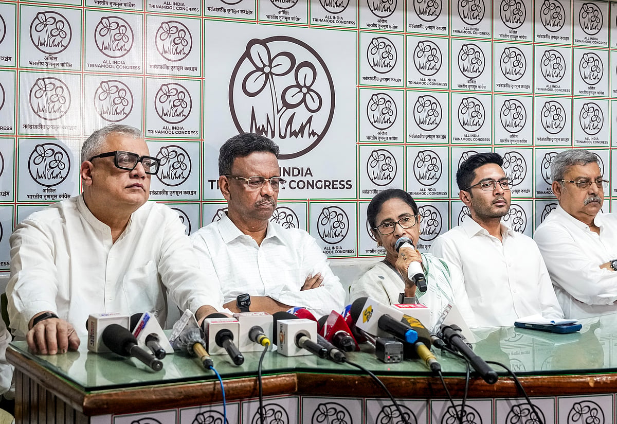 PTI : TMC supremo Mamata Banerjee addresses a press conference following the West Bengal Assembly elections result, at her residence, in Kolkata.