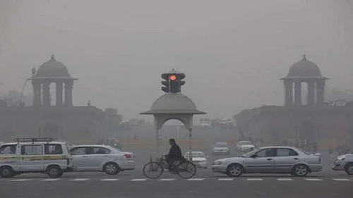 File photo : Delhi ranked as the most polluted among 33 states and Union territories with an annual mean PM2.5 concentration of 101 micrograms per cubic metre, 2.5 times the Indian standard and 20 times the WHO guideline, according to a new satellite-based analysis.