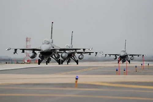 File Photo : Pakistan Extends Airspace Ban For Indian Flights Till May 24, Curbs Near One-Year Mark