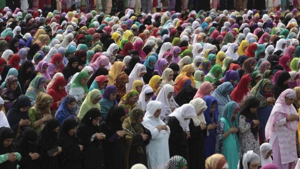 Muslim Women Allowed To Enter, Offer Prayers In Mosques, AIMPLB Tells SC